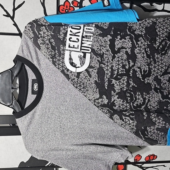 Ecko Unlimited Gray and Blue‎ Men's Shirt Small New - Picture 2 of 6